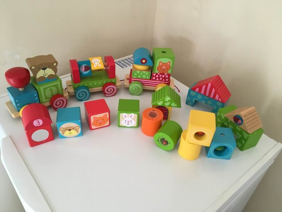 elc wooden stacking train